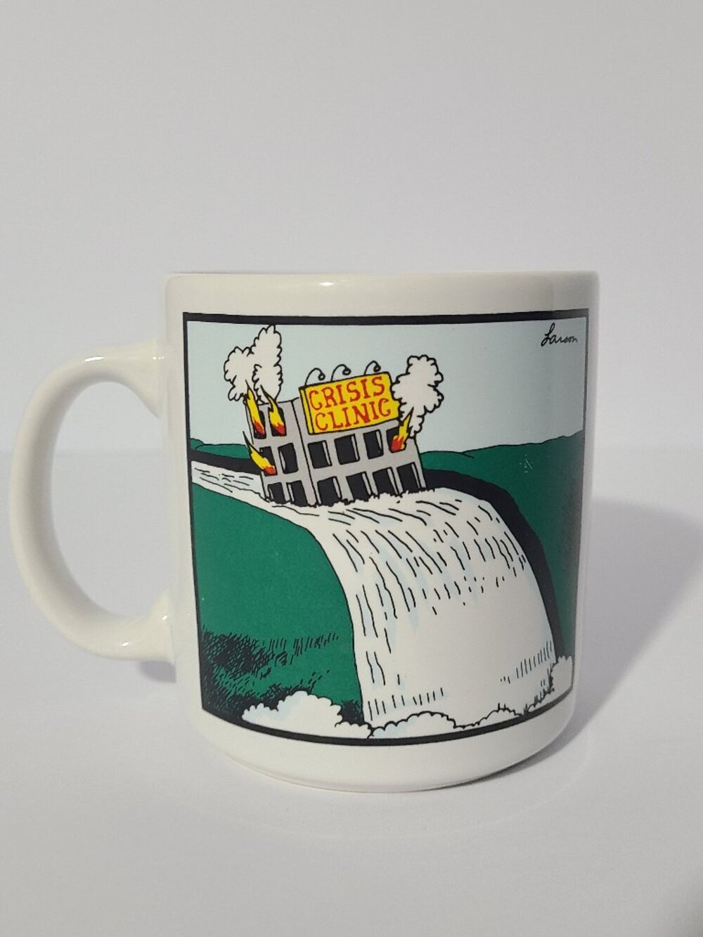 Vintage 1982 The Far Side Coffee Mug Crisis Clinic Gary Larson